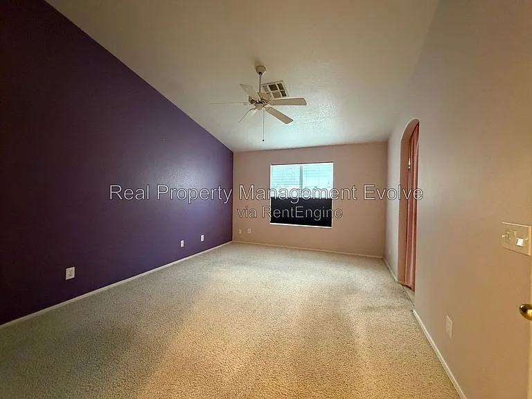 2227 E Edna Ave — Photo 15