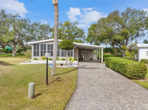 8517 Buckingham Pl, Palmetto, FL 34221