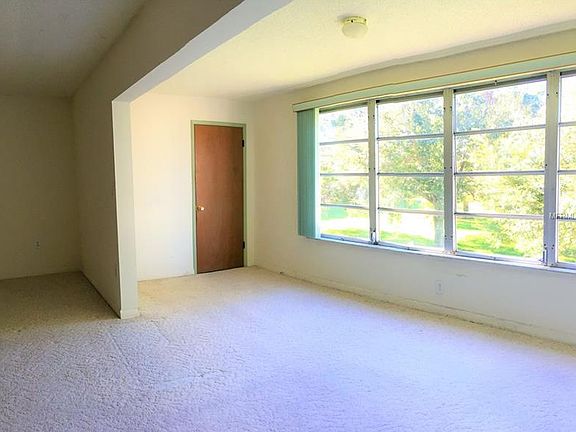 4th image of 5530 80th St N Unit C207