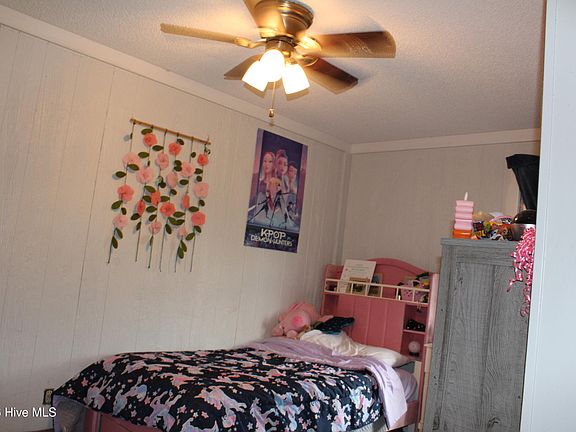4th image of 723 Briarneck Road