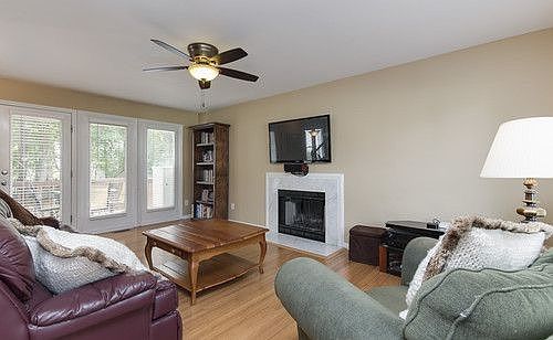 2nd image of 5905 Mountain Island Dr