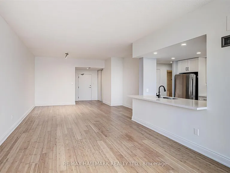 5 Rowntree Rd #Penthouse 1916 — Photo 9