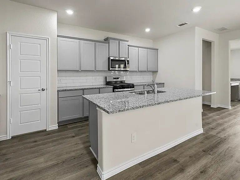 6041 Tudor Pl — Photo 5