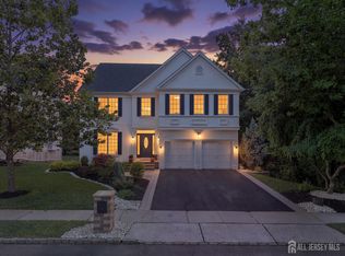 15 McGinnis St, East Brunswick, NJ 08816