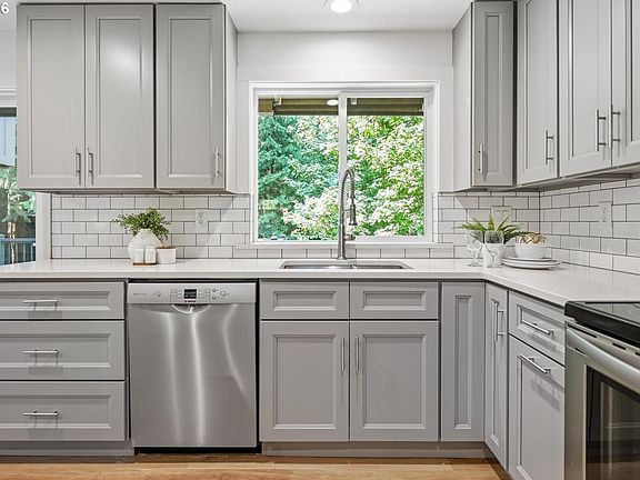 5th image of 14365 SW 80th Pl