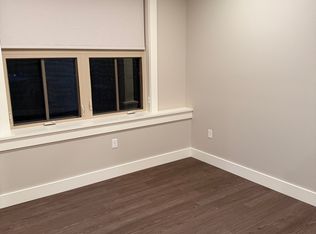 30 High St, Suncook, NH 03275