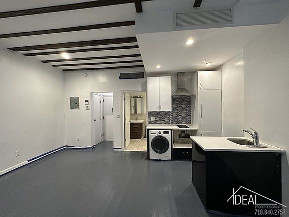 3rd image of 551 W 161st St #1R