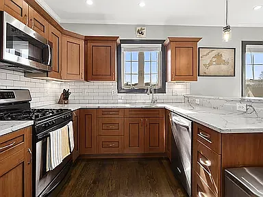 17 Tolman St #3 — Photo 6