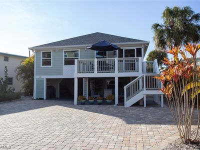 141 Coconut Dr, Fort Myers Beach, FL, 33931