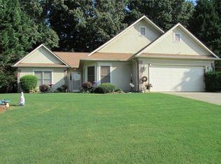 300 Leigh Kay Dr, Lawrenceville, GA