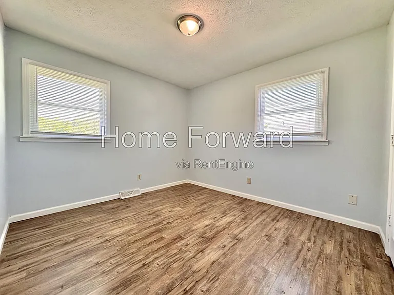 3533 Honey Jay Ct — Photo 12