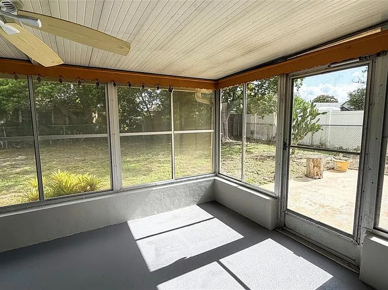 7621 Rosewood Dr — Photo 44