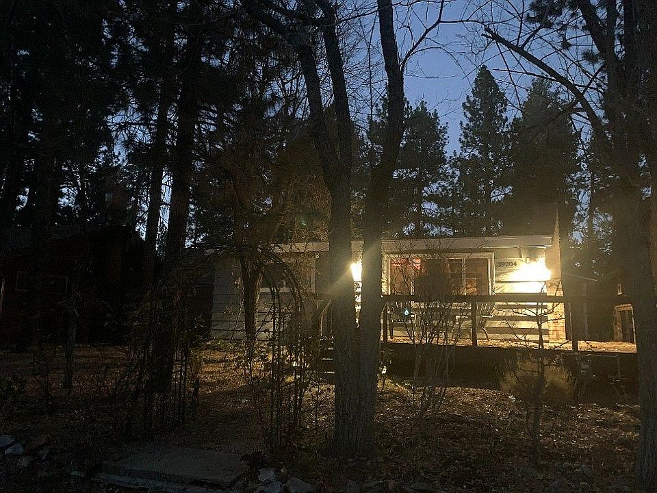 1st image of 39204 Peak Ln