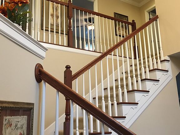 3rd image of 1707 Marion Way