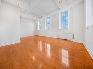 45-02 Ditmars Blvd #401, Astoria, NY 11105
