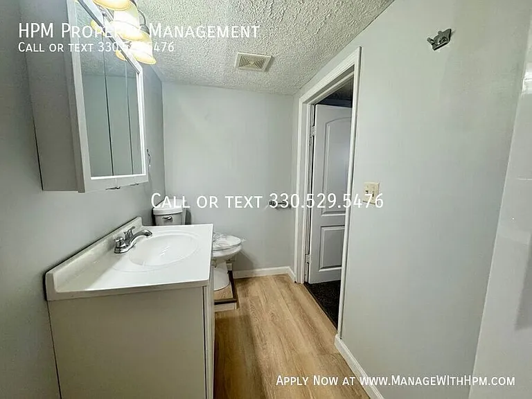 612 Guy St NW — Photo 16