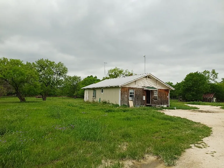 133 County Road 192 — Photo 30