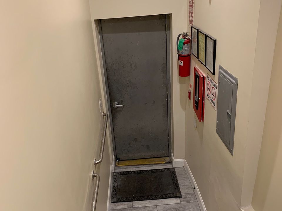 1st image of 1550 Adams Ave Floor 1