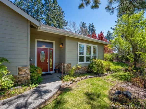 818 Deas Way, Mount Shasta, CA 96067