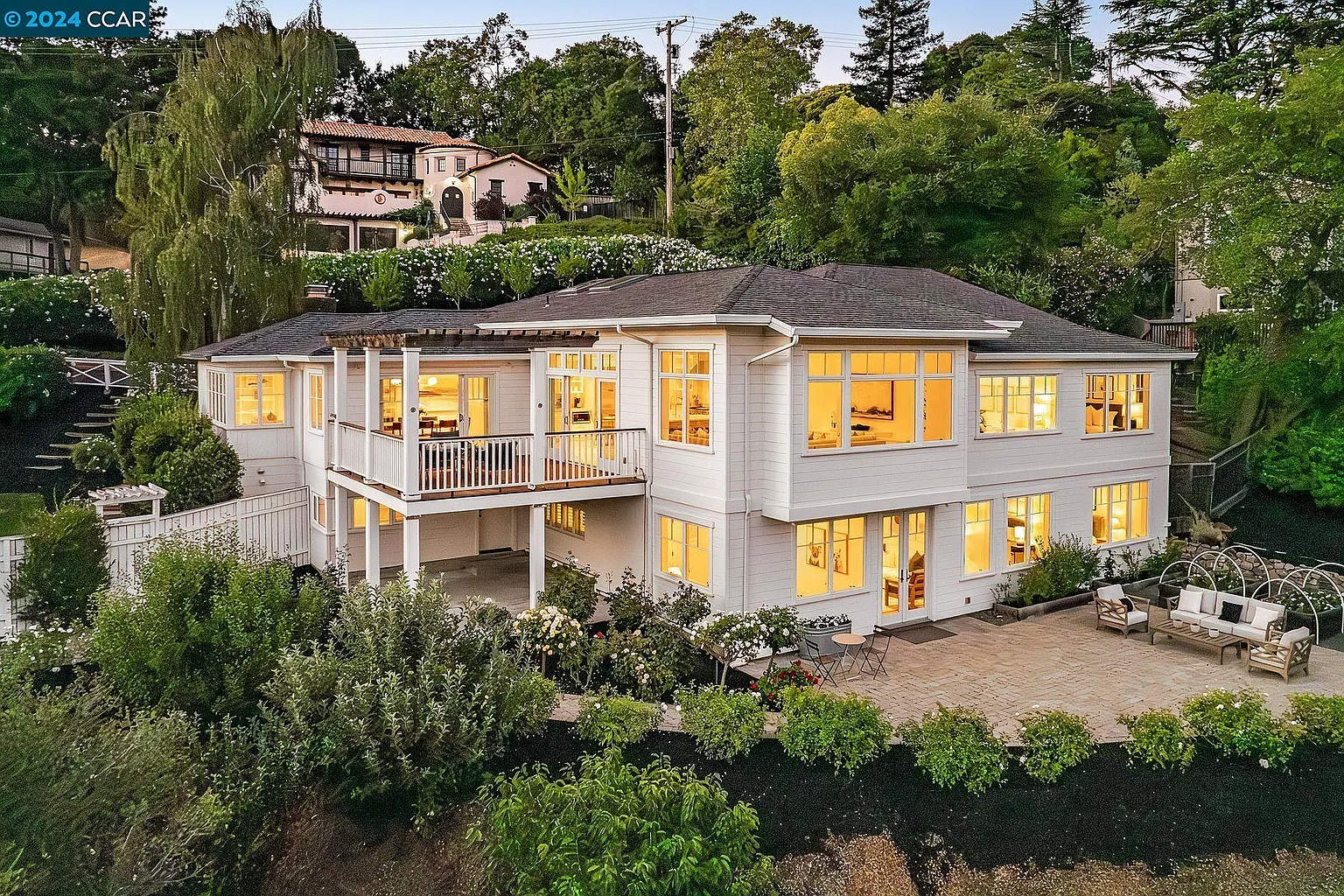 24 Southwood Dr photo 1