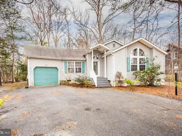 4 Breezeway Ln, Ocean Pines, MD 21811