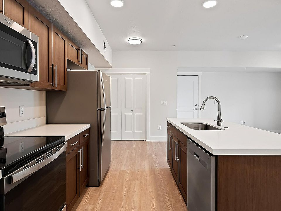 13-3919 Thatcher Ln 2002-104_011