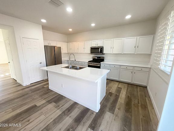2nd image of 3940 E BLUE SPRUCE Lane