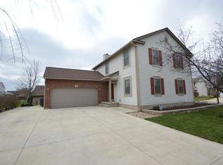 5101 Blossom Ct, Groveport, OH 43125