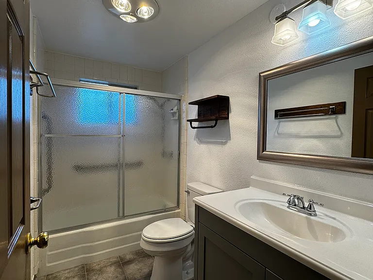 908 Faye Pl NE — Photo 13