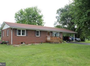 105 Rohrbaugh Ln, Moorefield, WV 26836