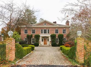 6910 Given Rd, Cincinnati, OH 45243