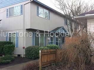 7814 SE Washington St APT 03, Portland, OR 97215