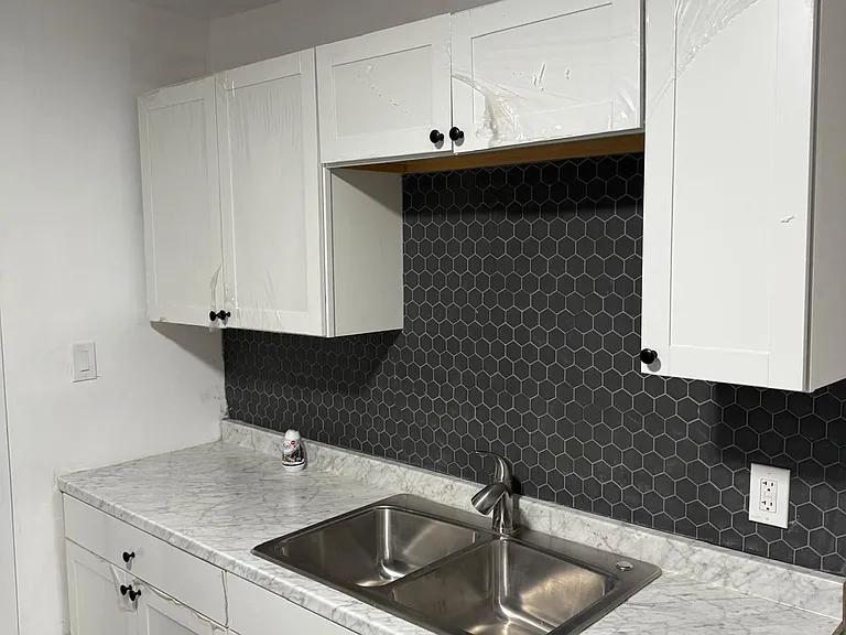 600 Gladstone St #3 — Photo 14