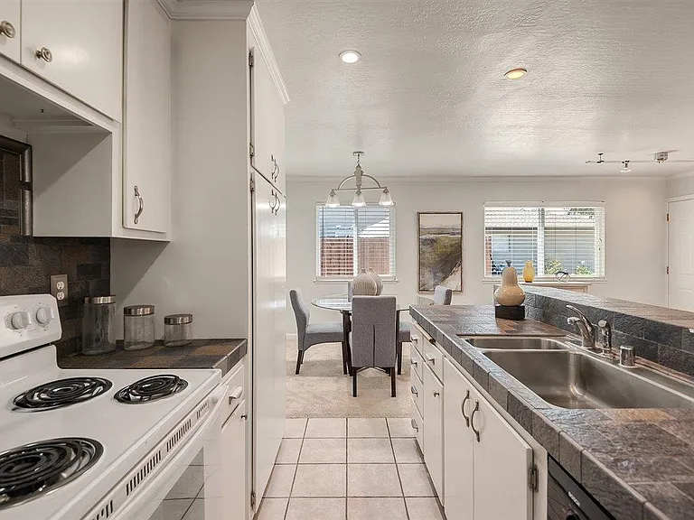 1304 Joplin Dr #2 — Photo 9