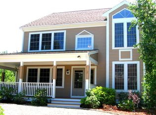 2 Bayshore Dr, Mashpee, MA 02649