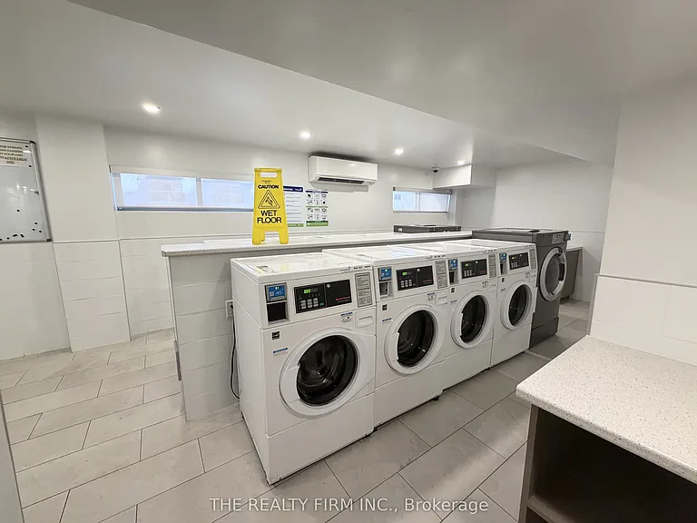 1209 Richmond St #1202 — Photo 13