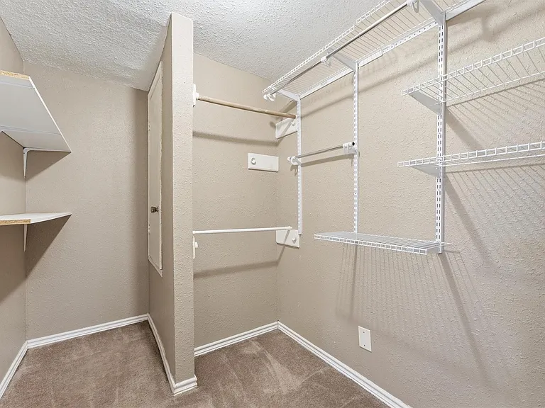 1727 Beckman Dr — Photo 13
