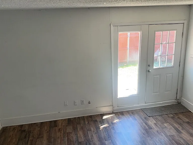 109 Kevin Ln — Photo 36