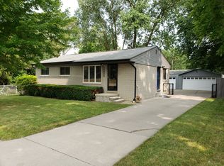 18071 Fifteen Mile Rd, Clinton Township, MI 48035