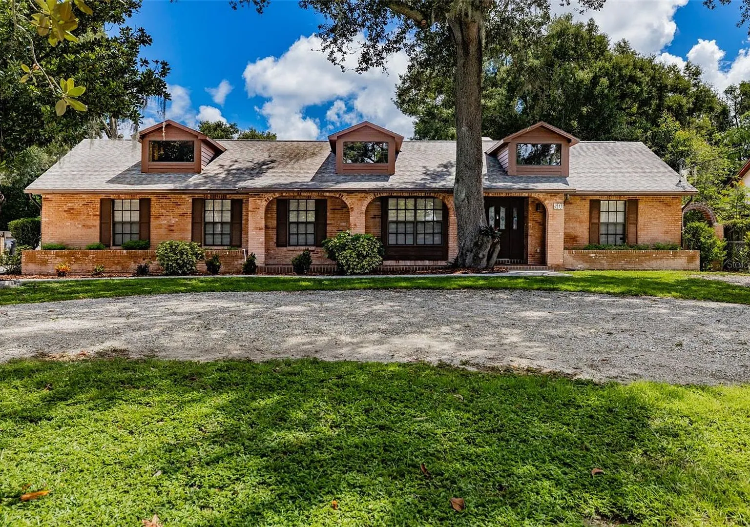 501 Bryan Rd — Photo 3