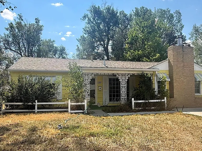 137 N Montana Ave — Photo 1