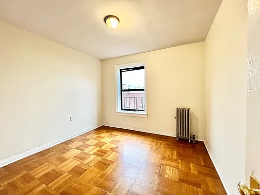 Rented by A&E Real Estate Management | media 17