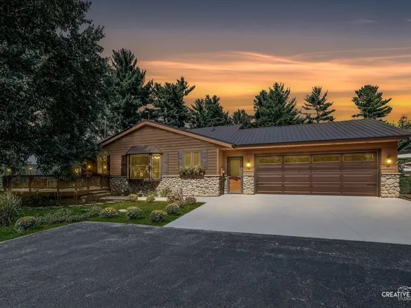 4844 S Woodys Ln, Chana, IL 61015