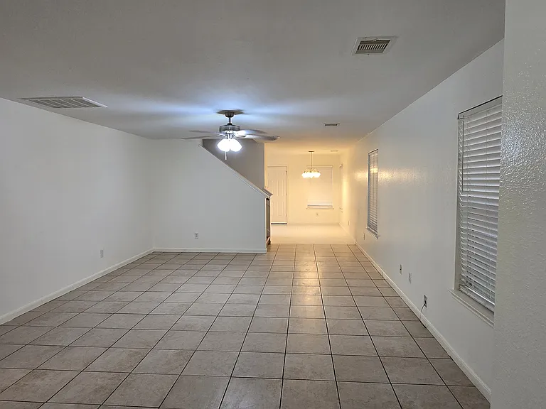 6718 Hawthorne Falls Ln — Photo 20