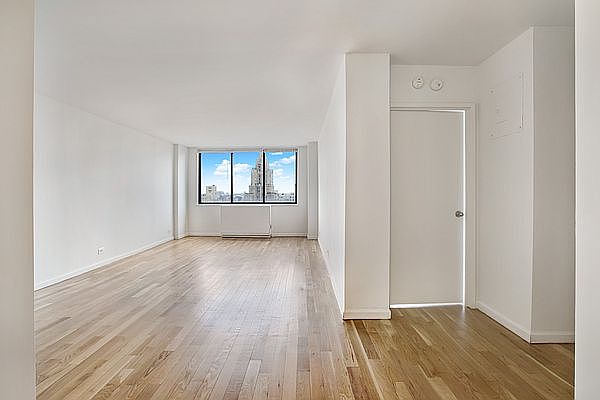 1st image of 300 Mercer St APT 34F