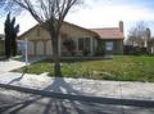 43927 Estrella Ln, Lancaster, CA 93535