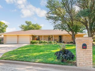 5506 Cedar Creek Dr, Snyder, TX 79549