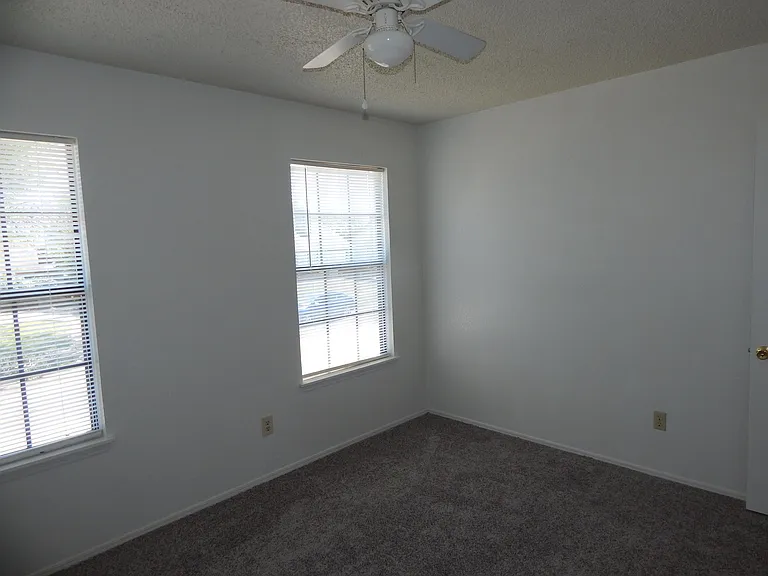 1613 Bobby Lee Dr — Photo 26