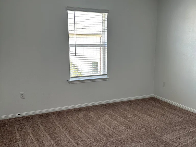 1021 Legend Milton Ln — Photo 34