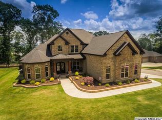 7125 Trillium Ct SE, Owens Cross Roads, AL 35763